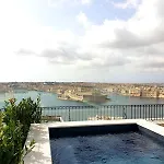 The Gomerino 4* La Valeta