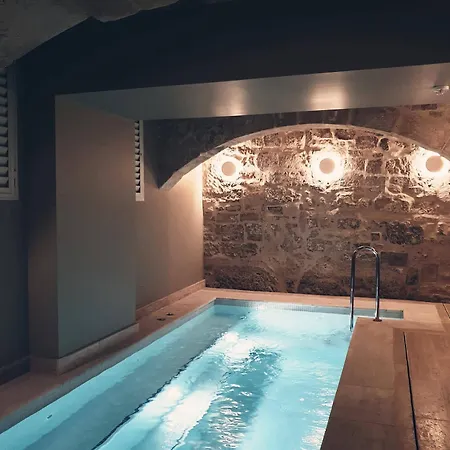 The Gomerino 4* Valletta