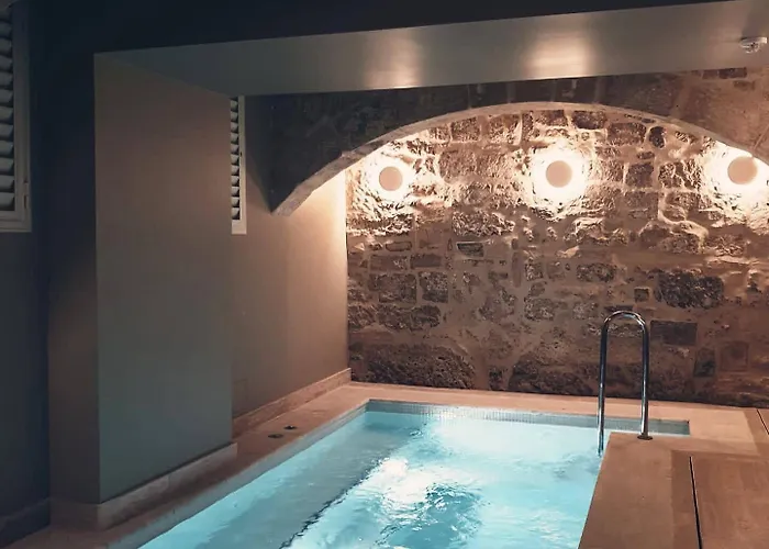 The Gomerino 4* La Valletta