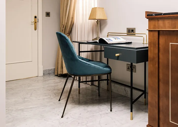 The Gomerino Отель 4*